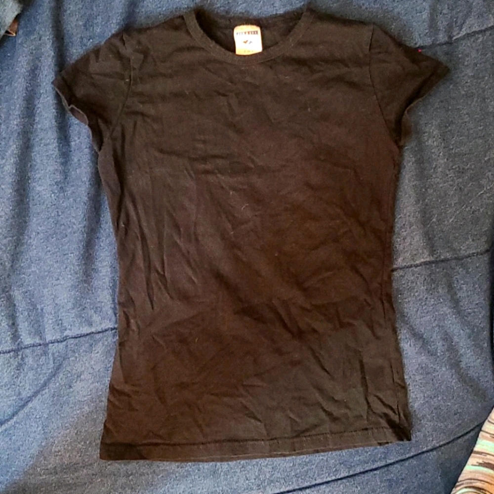 Black t-shirt